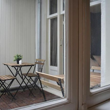 Rembrandtplein House A Bed and Breakfast Amsterdam Exteriör bild